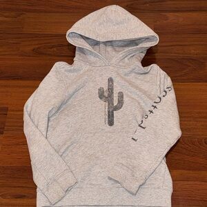 Vineyard Vines Boys Hooded Sweatshirt Pullover Cactus Logo 
Size Small 8/10
Grey